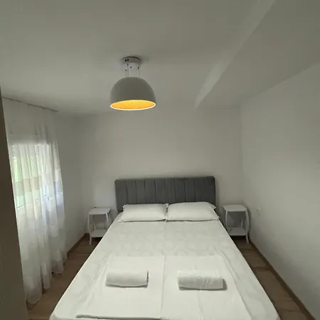 Vacation By Andrea 3* Tirana